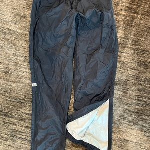 Ladies lined nylon rain pants by Alpine Lowe size L